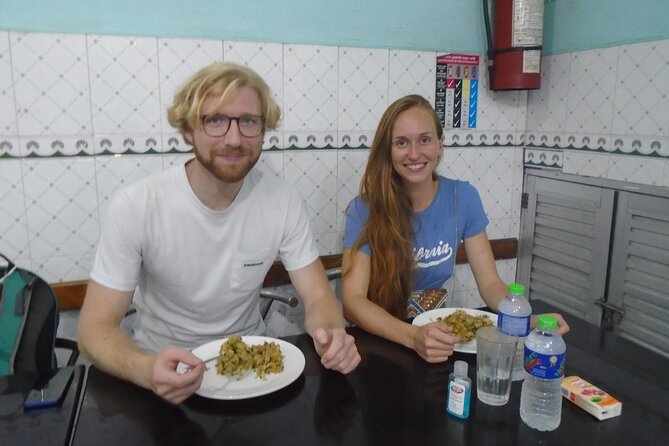 Colombo Express Food Tour with 9 + Tastings - Stop 4 in Colombo: pittu and the bamboo steamer moment