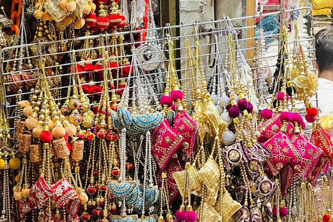 Customized Half Day and Full Day Delhi Shopping, Street Food Tour - Shahpur Jat Near Fashion Street: Modern Style Meets Old City Echoes