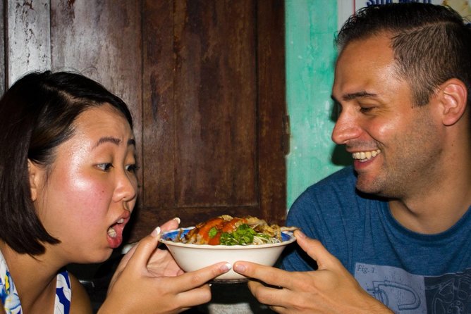 Da Nang Evening Food Tour - The guide’s real job: translating the menu into how locals eat