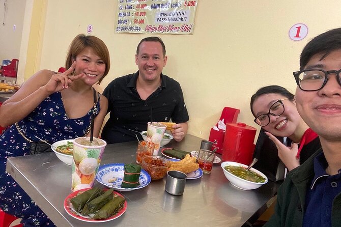 Da Nang Local Food Tour - How This Da Nang Food Tour Feels Different From a Typical Night Out