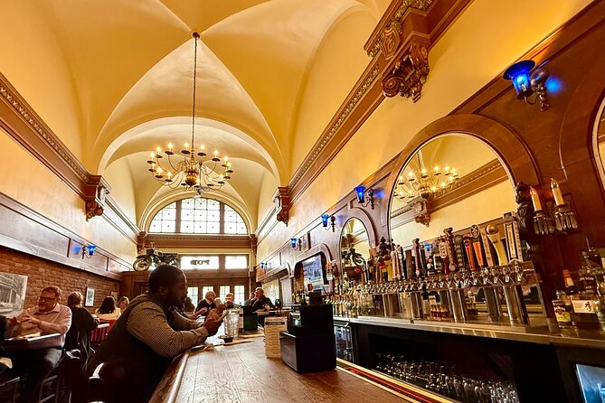 Detroit Downtown Food Tour with 6+ Iconic Tastings in Motor City - Guides Matter: The Stories You Hear (and When You Don’t)