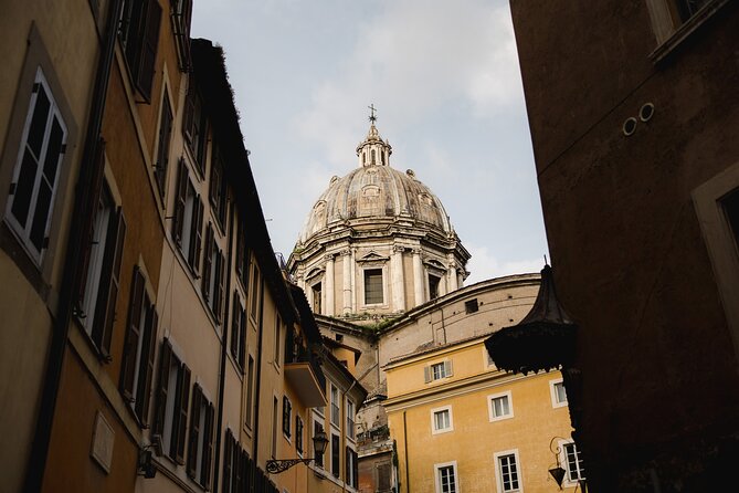 Devour Rome Trastevere/Jewish Ghetto Food Tour Rooftop Aperitivo - Group size and guide quality: why it changes the whole vibe