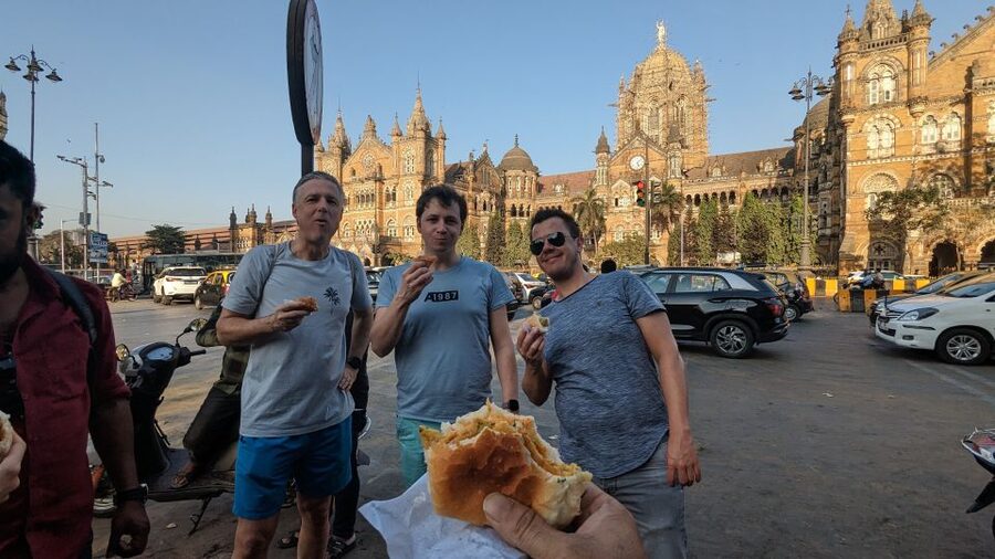 Discover Mumbai's street & beach with Vegetarian food tour - Girgaum Chowpatty: Chaat, Pav Bhaji, and Street Food by the Sea