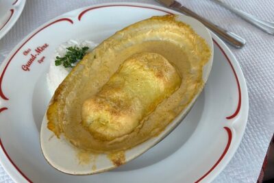 Discover's Lyon's Food with a Local - Food Tour with a Local - Temple du Change: a quick stop that adds local texture