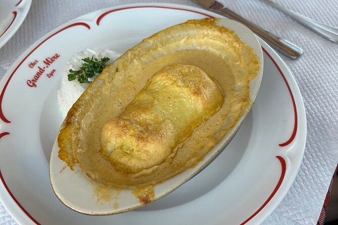 Discover's Lyon's Food with a Local - Food Tour with a Local - Temple du Change: a quick stop that adds local texture