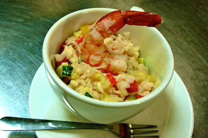 Downtown Charleston Food Tour - Lowcountry Classics, Traditional Roots, and Some Variety