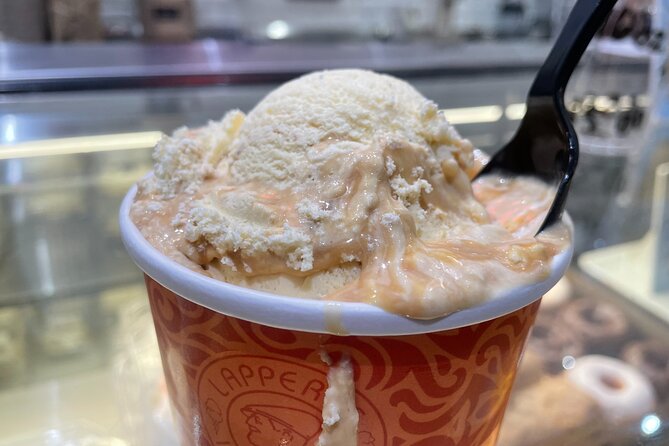 Downtown Las Vegas Food Tour - Stop 1: 7th & Carson for Creative Neighborhood Bites