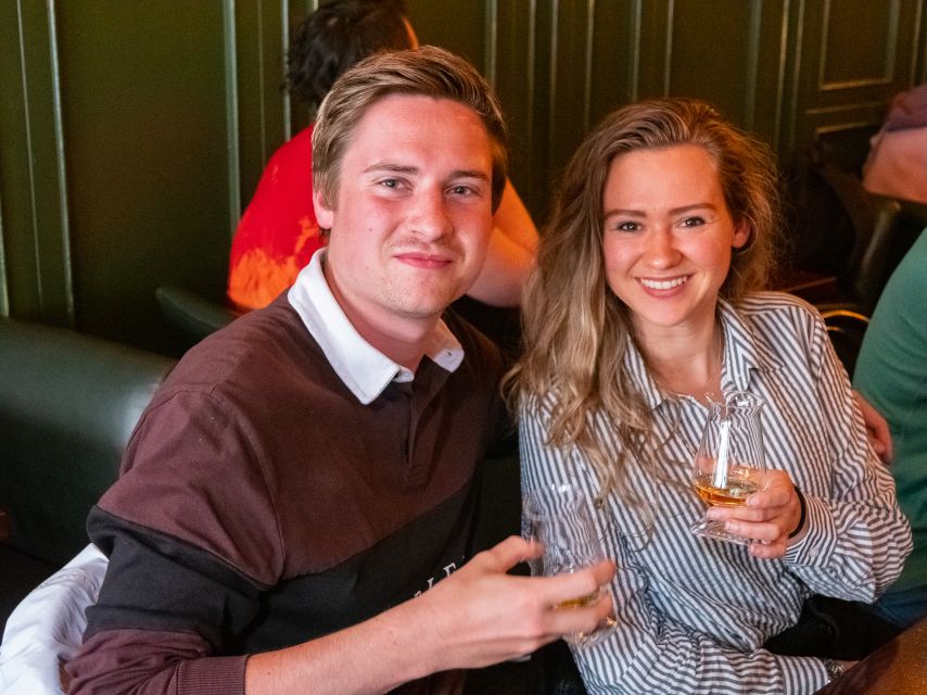 Dublin: 2-Hour Premium Whiskey and Food Tasting Tour - Starting at The Lincolns Inn on Lincoln Place: the first pour moment