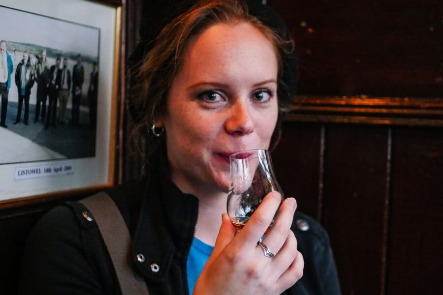 Dublin: Whiskey Tasting Tour - Palace Bar in Temple Bar: The Stop with the Writer Connections