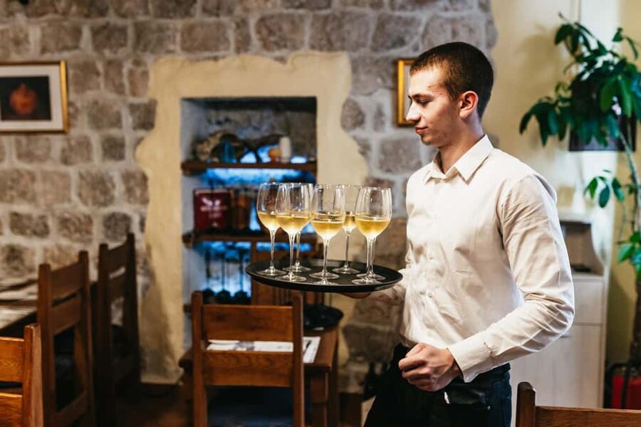 Dubrovnik: Old Town Food Tour - Landmarks and stories: why the route matters
