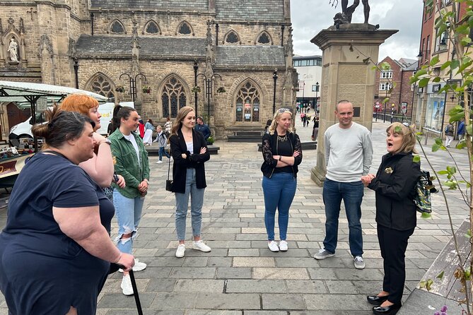 Durham Food Tour - Palace Green Stops: Durham Castle and Durham Cathedral in short, useful bursts