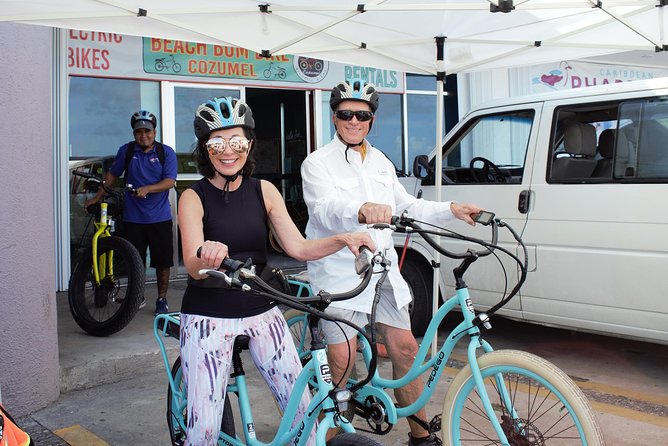 E-Bike City Tour though Cozumel & Taco Tasting Tour - Taco tasting at Guisados: what you’ll actually eat