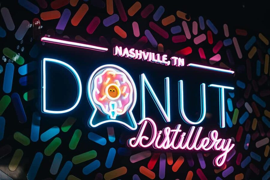 East Nashville Walking Food Tour with 5+ Tastings - Retro-Style Diner Stop: Somebody Feed Phil, but Still Local