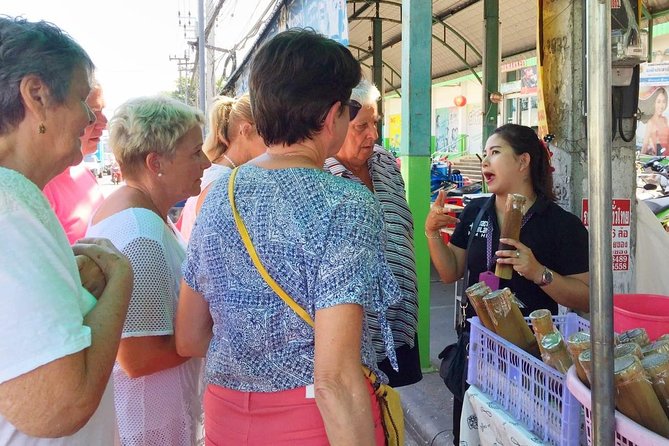 Eat Like a Local Food Tour in Hua Hin - Stop 2: Street food tasting for the real flavor of Hua Hin