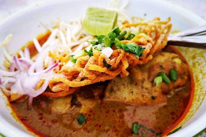 Eat Like a Local Food Tour in Hua Hin - About those tastings: 10 to 15+ bites that add up fast