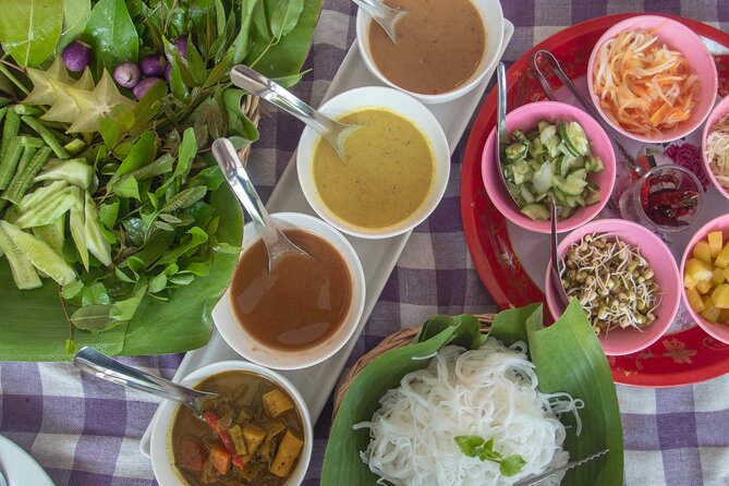 Eat Like a Local Food Tour in Hua Hin - Stop 1: Thai noodle soup to start you off right