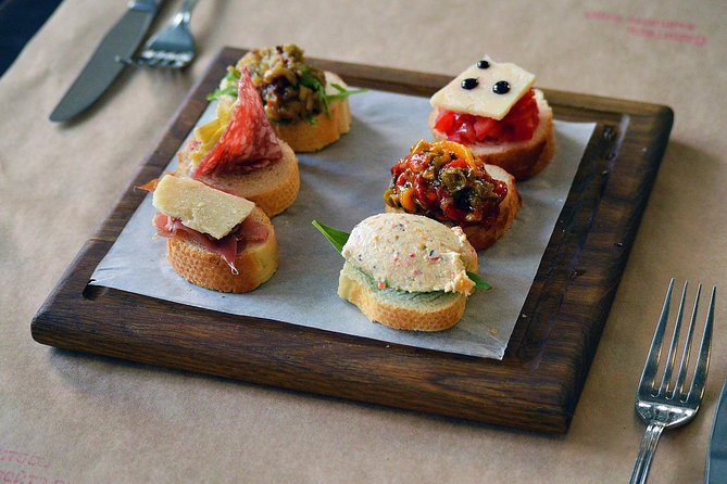 Eat Like a Local: Venice 3-Hour Small-Group Food Tasting Tour - The seafood core: fresh fish, pasta or risotto, and sarde in saor