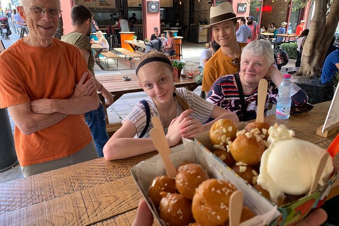 Eat like an Athenian food tour of Athens - Meeting at Korai 4 and how the 3-hour walk stays easy