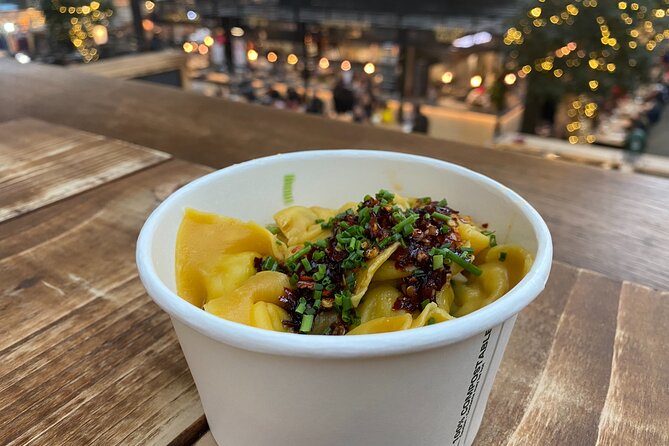 Eat the East End food tour with London Bites Tours - Shoreditch: the hipster shift and the street-level vibe
