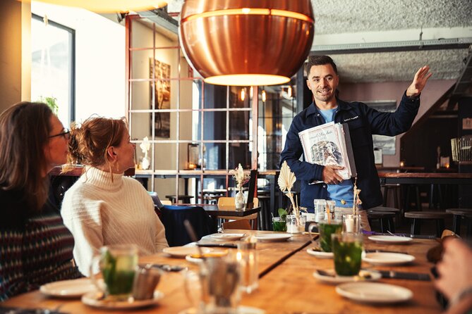 Eating Amsterdam: Albert Cuyp Market & The Pijp Food Tour - Stop 1: Simon Meijssen and the saucijzenbroodje you’ll want to re-create