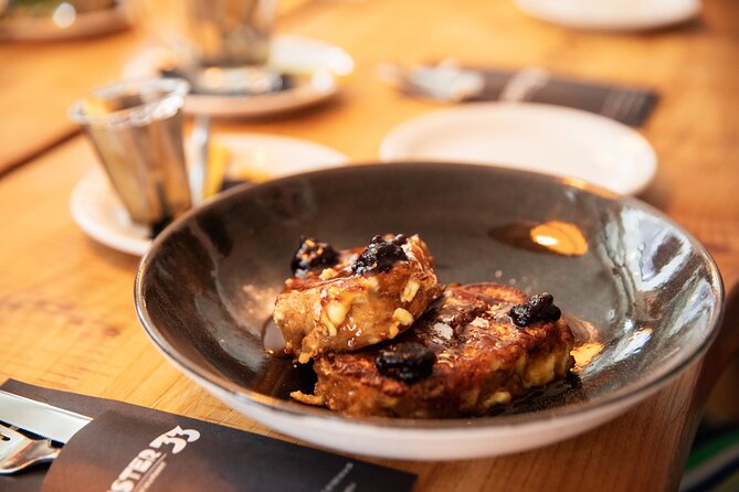 Eating Amsterdam: Albert Cuyp Market & The Pijp Food Tour - Lunchcafé Bozz: broodje gezond, made from market selections