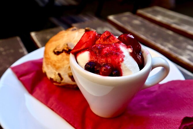 Edinburgh Food Tour with Scotch, Haggis, a Secret Dish & More - Arthur’s Seat and Holyrood Park: an extinct volcano moment