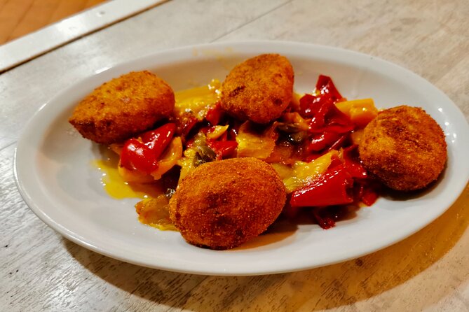 Evening Flavors of Naples: Private Food Tour and Wine Tasting - Key highlights to expect