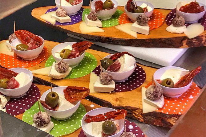 Evening Flavors of Naples: Private Food Tour and Wine Tasting - Who should book this Naples evening food tour