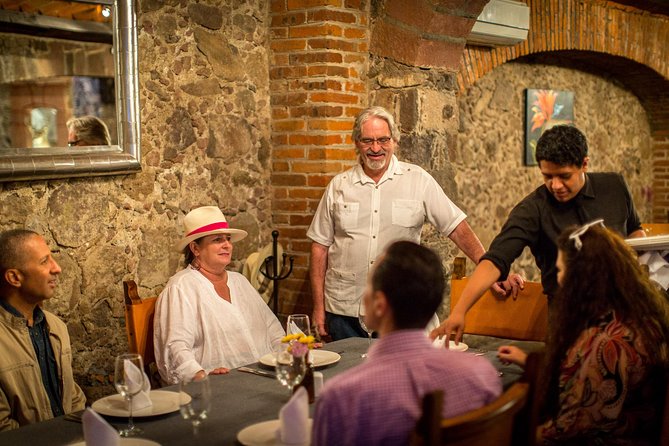 Evening Food Tour with Taste of San Miguel - The story stops: from family power to the pink Parroquia