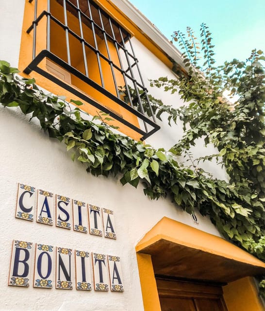 Explore Marbella Old Town: Authentic Tapas Food Tour - Meeting at Esculturas de Dalí: start in the right spot