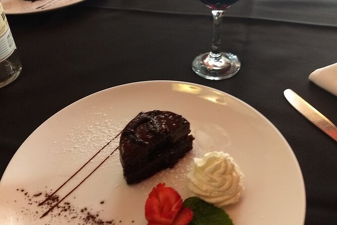 Feast of Saint Augustine Historical Walking Food Tour - Restaurant tastings: how you eat like a local without a long meal