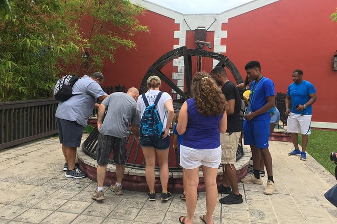 Flavors of Nassau Food Tour - New Duff on East Bay Street: Guava Duff and Local Pride