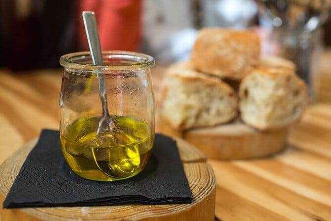 Florence Central Market Food Tour with Eating Europe - Coffee, gossip, and Florentine rhythm at Bar del Mercato