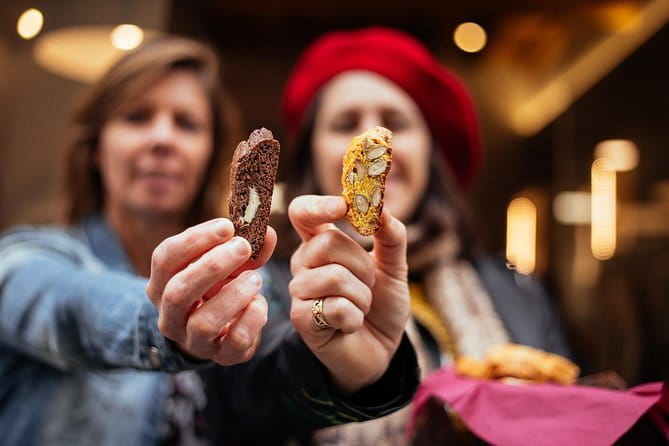 Florence Exclusive PRIVATE Food Tour with 6 or 10 Tastings - Piazza della Signoria: When Major Sights and Food Share the Same Walk
