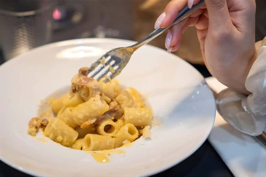 Florence: Flavours of Tuscany Food Tour - Florence walk and the Santa Croce finish