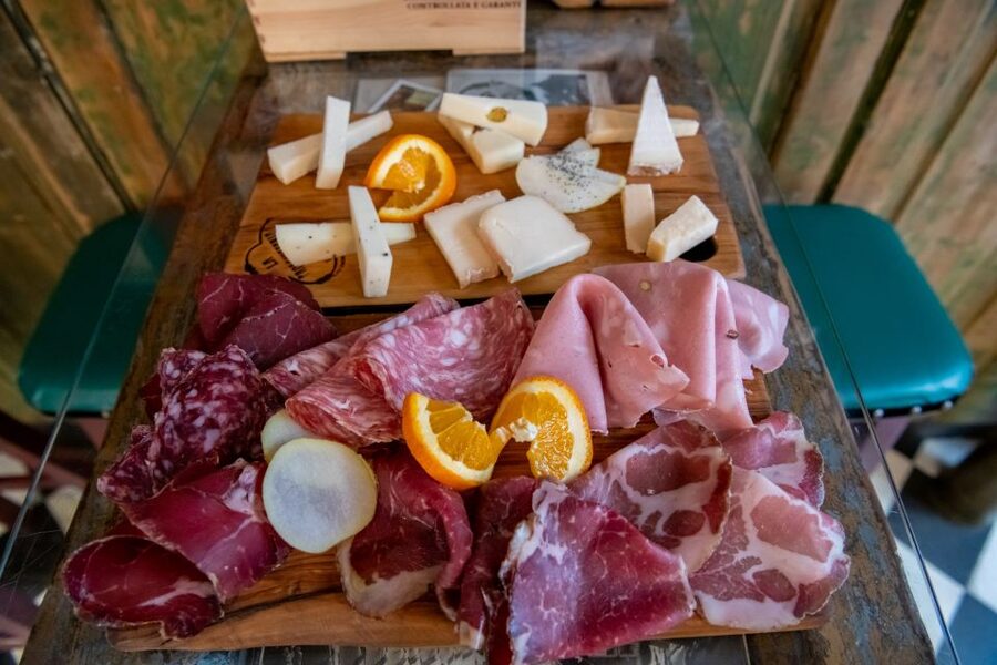 Florence: Flavours of Tuscany Food Tour - Price and value: what $100.82 includes