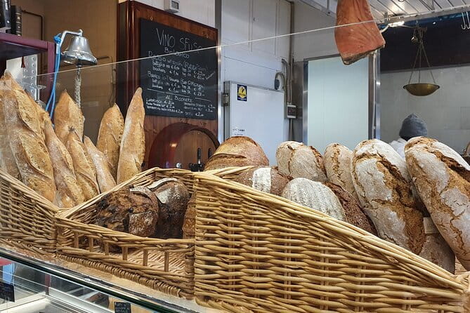 Florence Food Tour with Antico Vinaio skip the line - Piazza di San Giovanni: coffee at the counter to kick things off