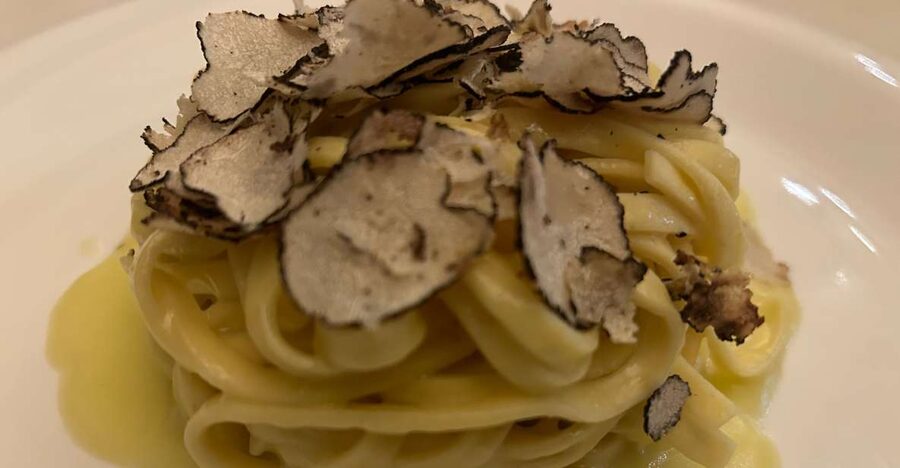 Florence: Guided Food Tour with Fiorentina Steak and Wine - Antico Ristoro Perditempo: Cheese, Welcome Refreshments, and Real Familiar Flavors