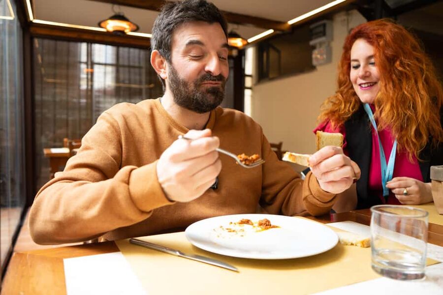 Florence’s Ultimate Food Tour: Full Tuscan Meal with a Local - The Chianti Wine Start Sets the Tone Fast