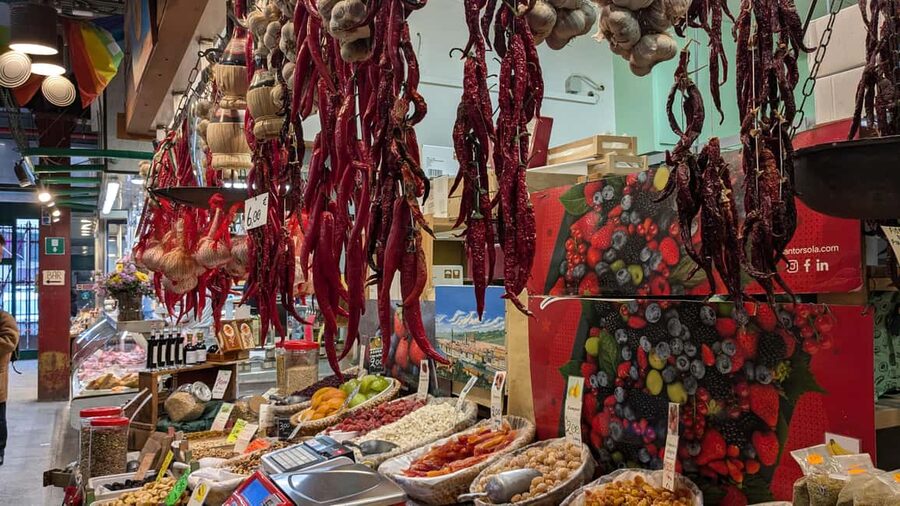 Florence Street Food Tour: Central Market & Duomo Area - The Food and Drinks: Enough to Skip a Full Dinner