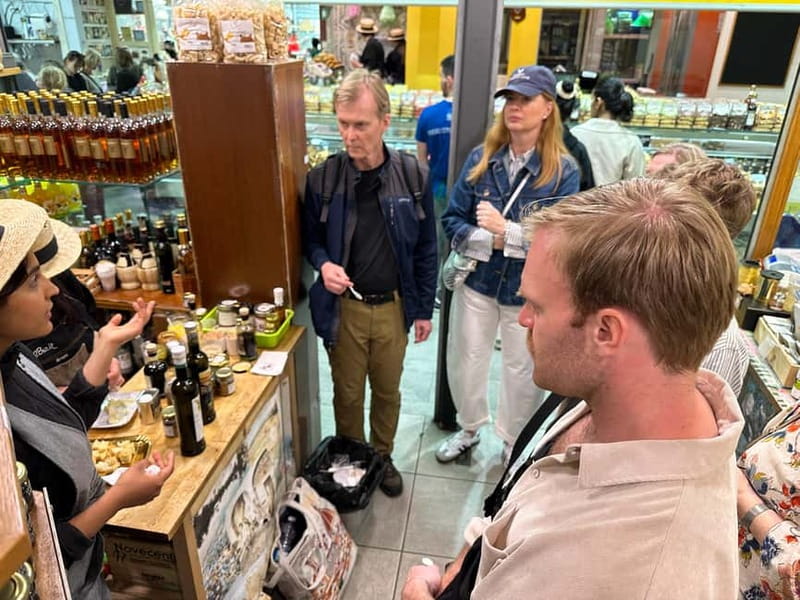 Florence: Street Food Tour with Wine & Local Guide - The food stops that make schiacciata, pasta, and wine make sense
