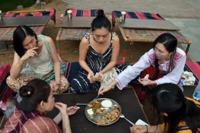Food Tour and Eat like Locals - Birla Mandir on the Way: The One Monument You Might See