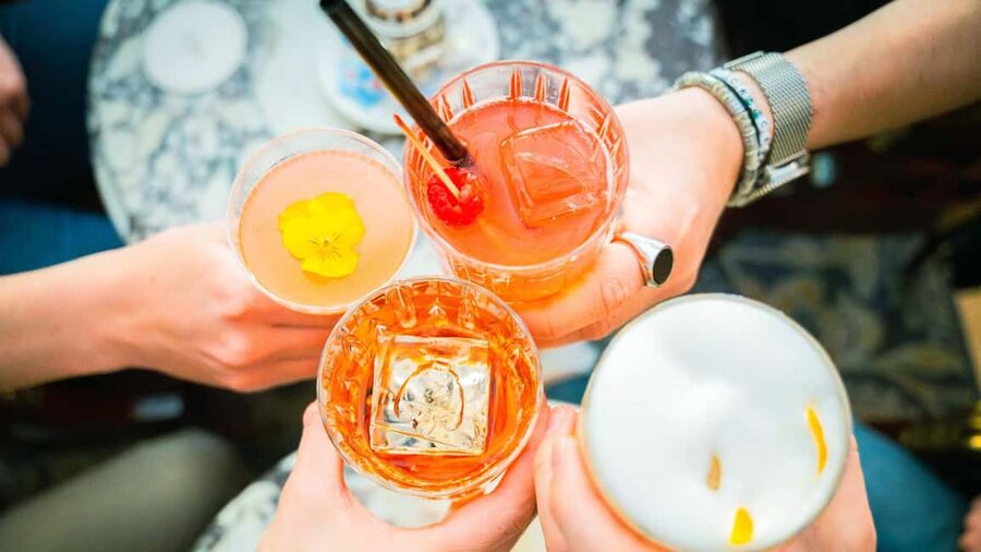 FOOD Tour with Rooftop Bar Visit in Helsinki - How the guide turns bites into real Helsinki context