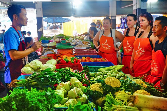 Fresh Local Market Tour - Food tour in Chiang Mai - The 8:00 Thai breakfast that sets the tone