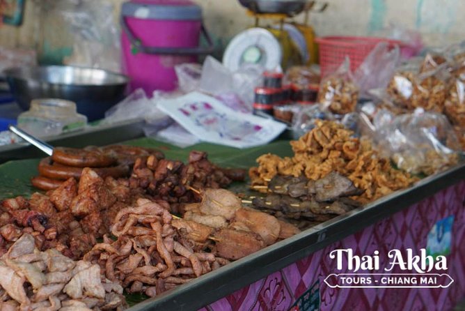 Fresh Local Market Tour - Food tour in Chiang Mai - From market shopping to park lunch: eat what you bought