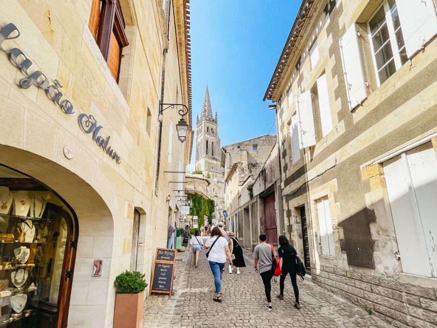 From Bordeaux: Saint-Emilion Guided Wine Tasting Tour - What to bring and how to plan your day like a local