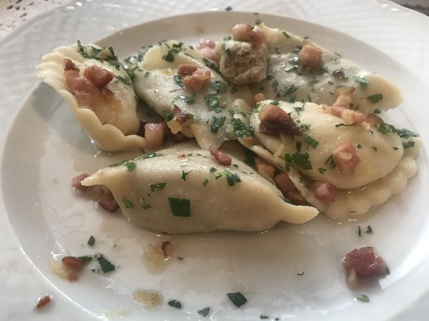 Gdansk Traditional Food Tour with Old Town Sightseeing - Price and value: is $183 worth it for a 2.5-hour tour?