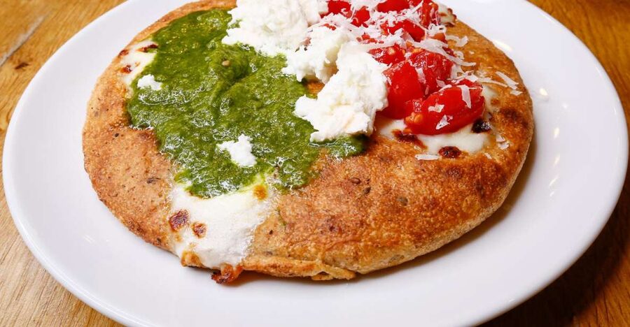 Genoa: The Ultimate Traditional Food and Drinks Tour - The 3-hour flow: street food, bakery snacks, then full meals