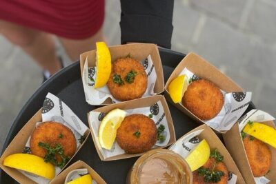 Ghent Food & Drink Tasting Tour with Local Specialties - How the tastings are built: 8 snacks, 3 drinks, and a walk