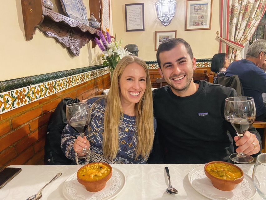 Granada: Walking Food Tour - Tapas bars and classic bites: how the guide teaches by ordering